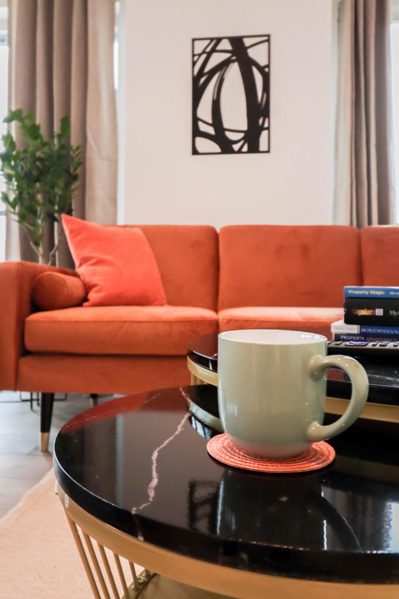 Spacious And Sunny Flat L River Balcony View ! Appartement Londres