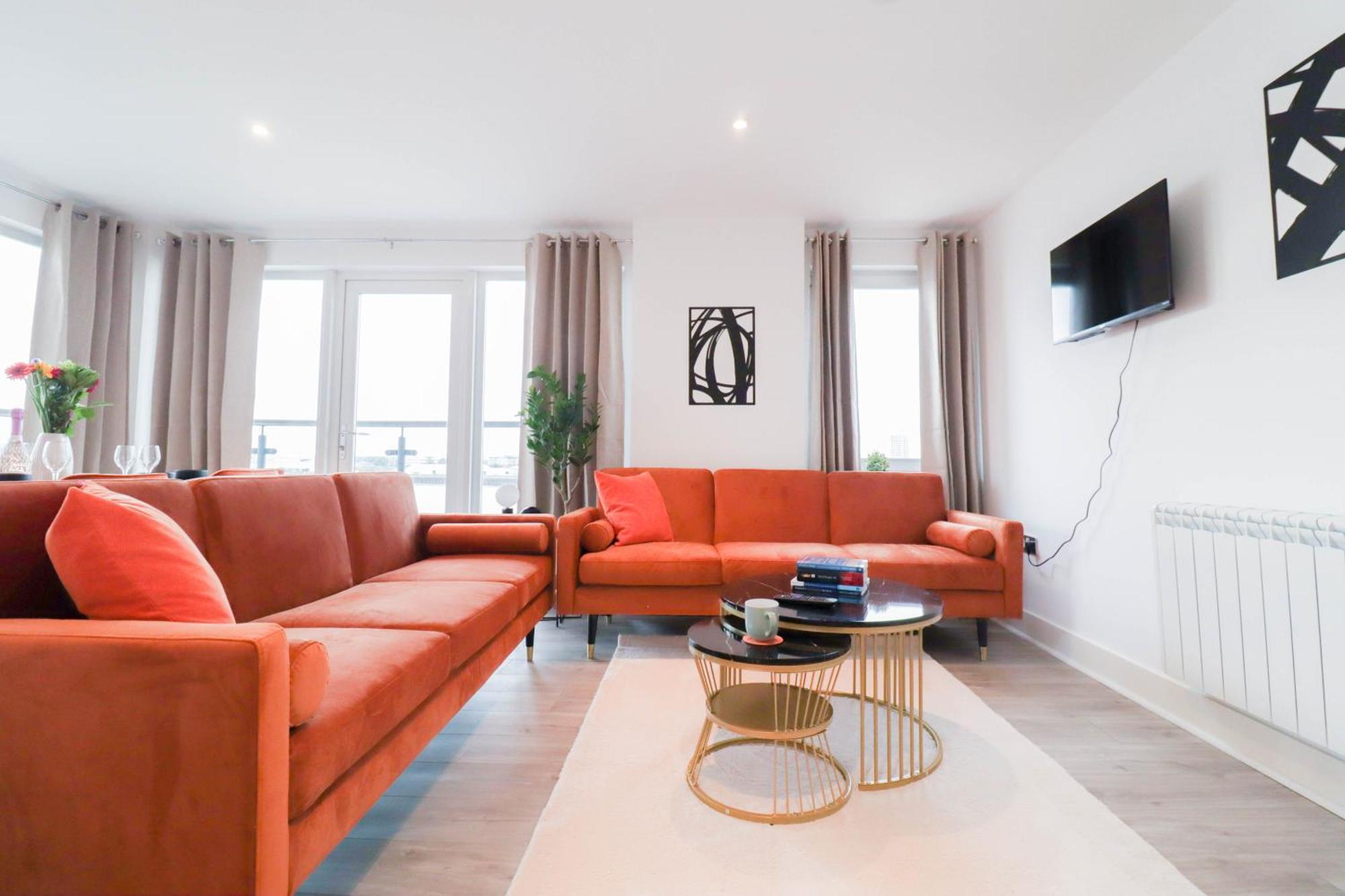 Spacious And Sunny Flat L River Balcony View ! * Londres